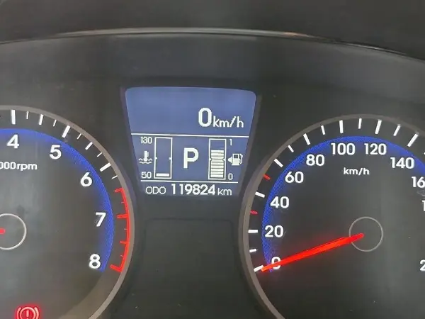 هیوندای  i20