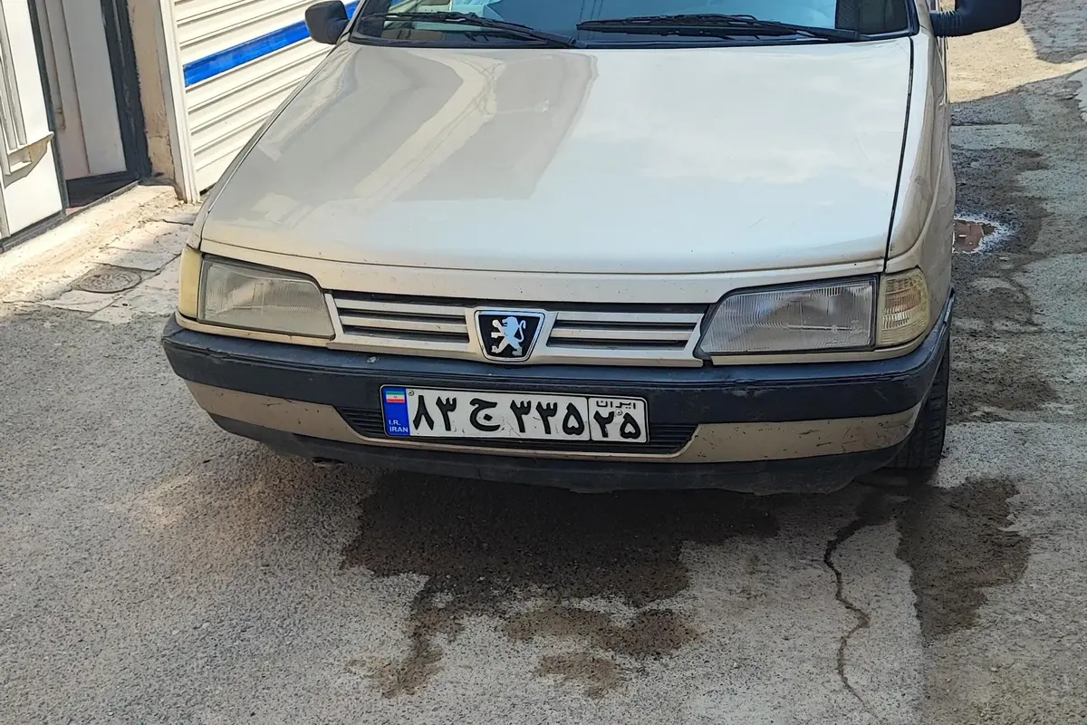 پژو،  405