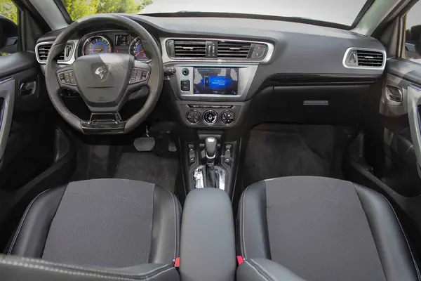 تارا، اتوماتیک V4