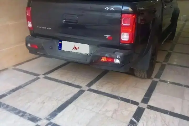کی ام سی  T8