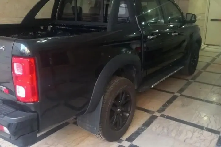 کی ام سی  T8