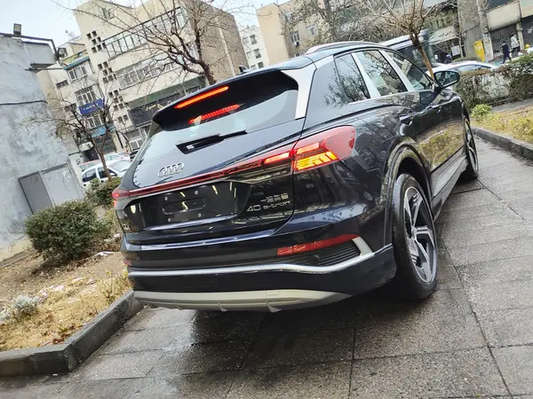 آئودی، Q4 e-tron