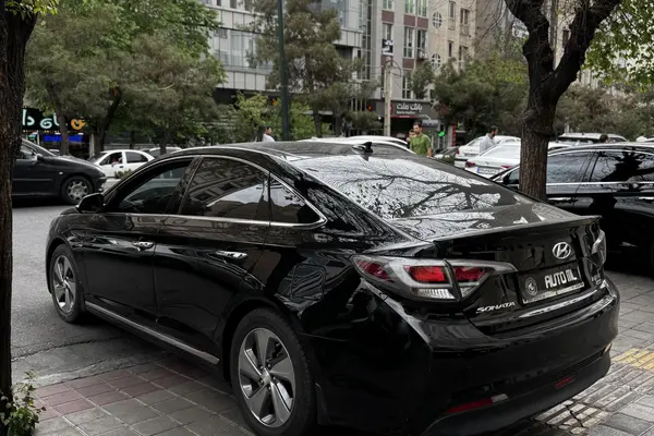 هیوندای  سوناتا هیبرید