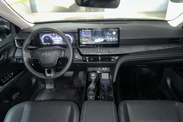 تویوتا، کمری هیبرید