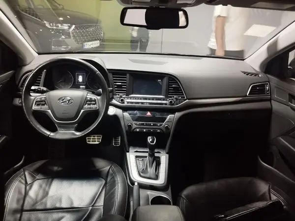 هیوندای، النترا