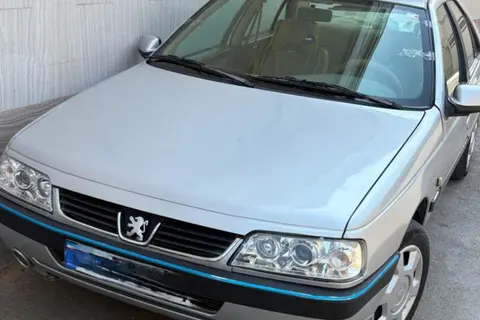 پژو، 405