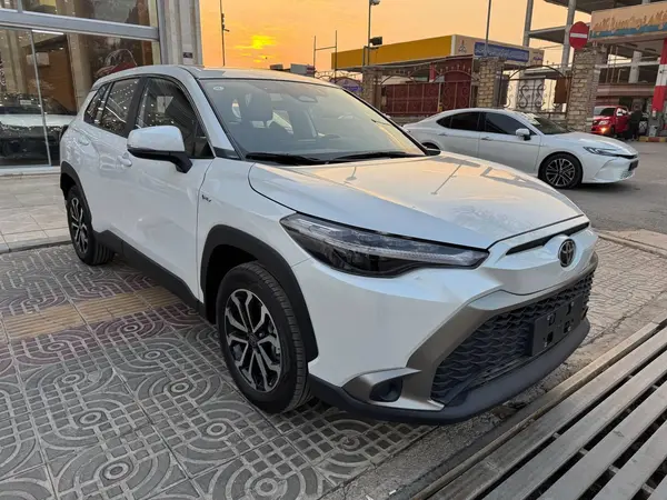 تویوتا، فرانت لندر هیبرید