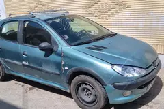 پژو، 206