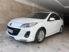 مزدا، 3 نیو صندوق دار