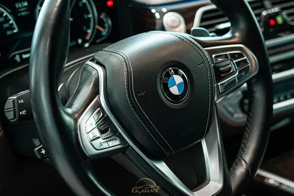 ب ام و، سری 7