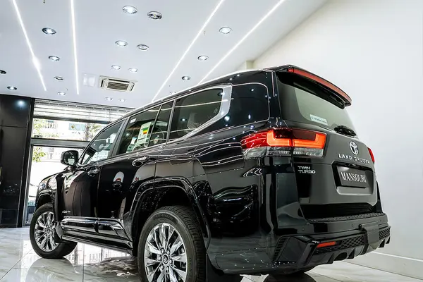 تویوتا، لندکروز چهار در