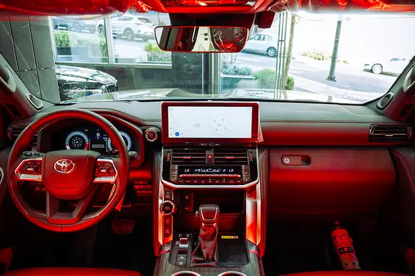 تویوتا، لندکروز چهار در