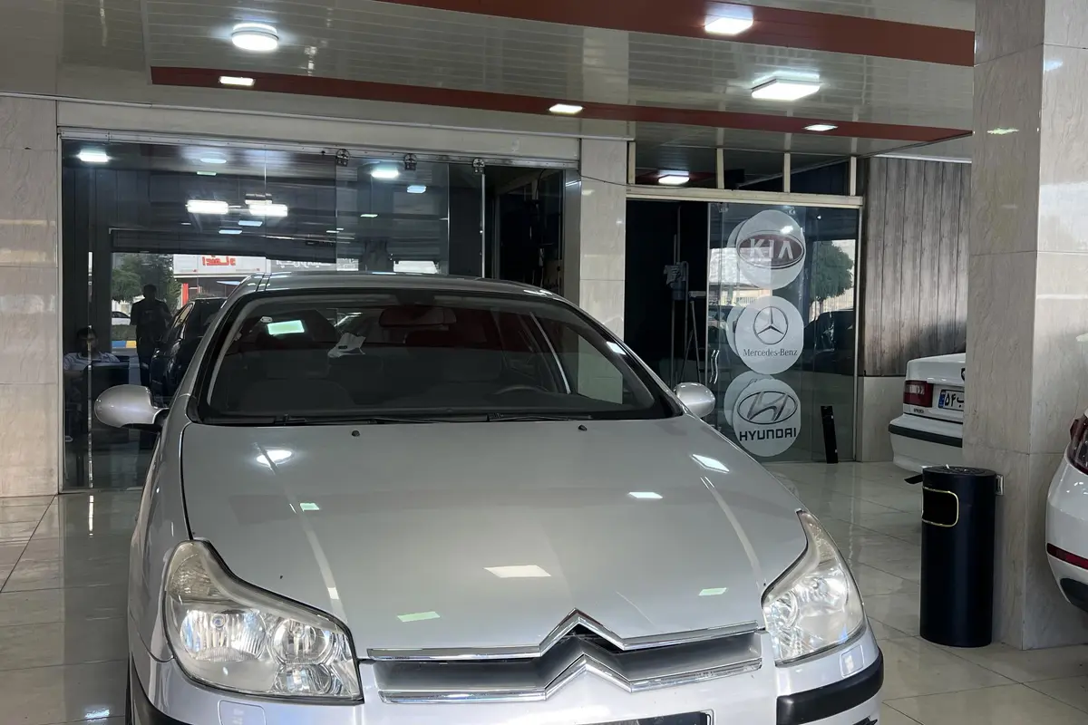 سیتروئن،  C5