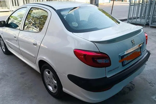 پژو  207 صندوقدار