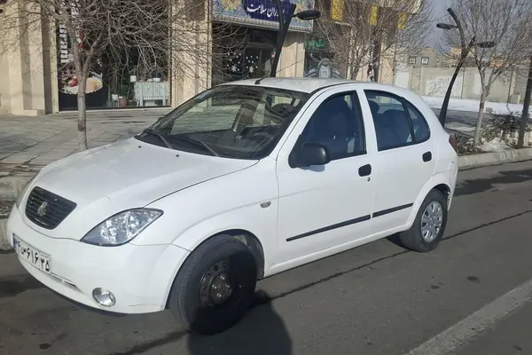 تیبا، هاچ بک