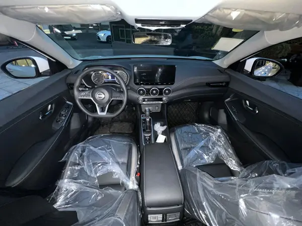 نیسان، سیلفی