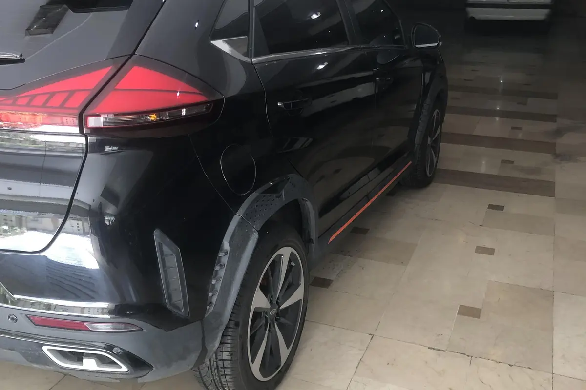 ام وی ام،  X33 کراس