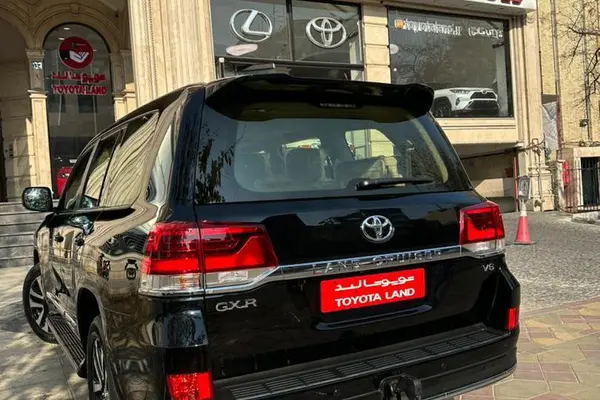 تویوتا، لندکروز چهار در