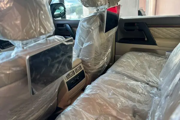 تویوتا، لندکروز چهار در