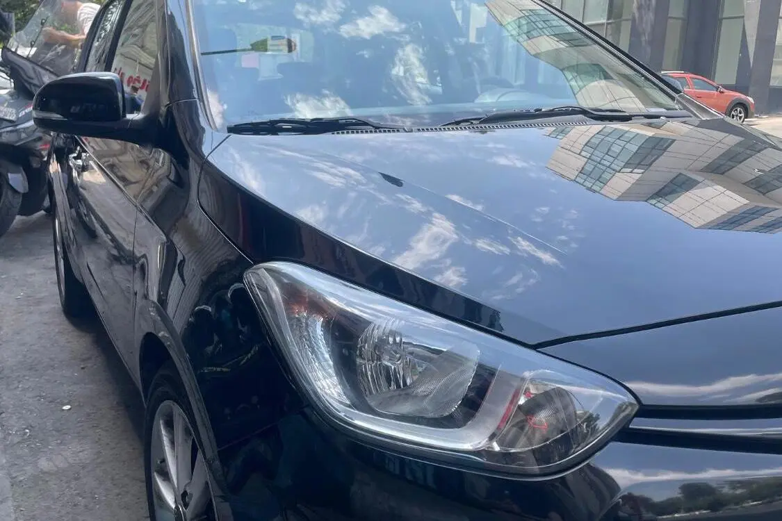 هیوندای  i20