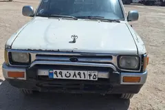 تویوتا، هایلوکس دو کابین