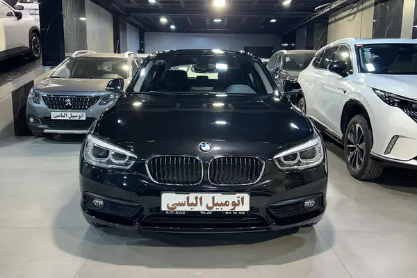 ب ام و  سری 1 هاچ بک