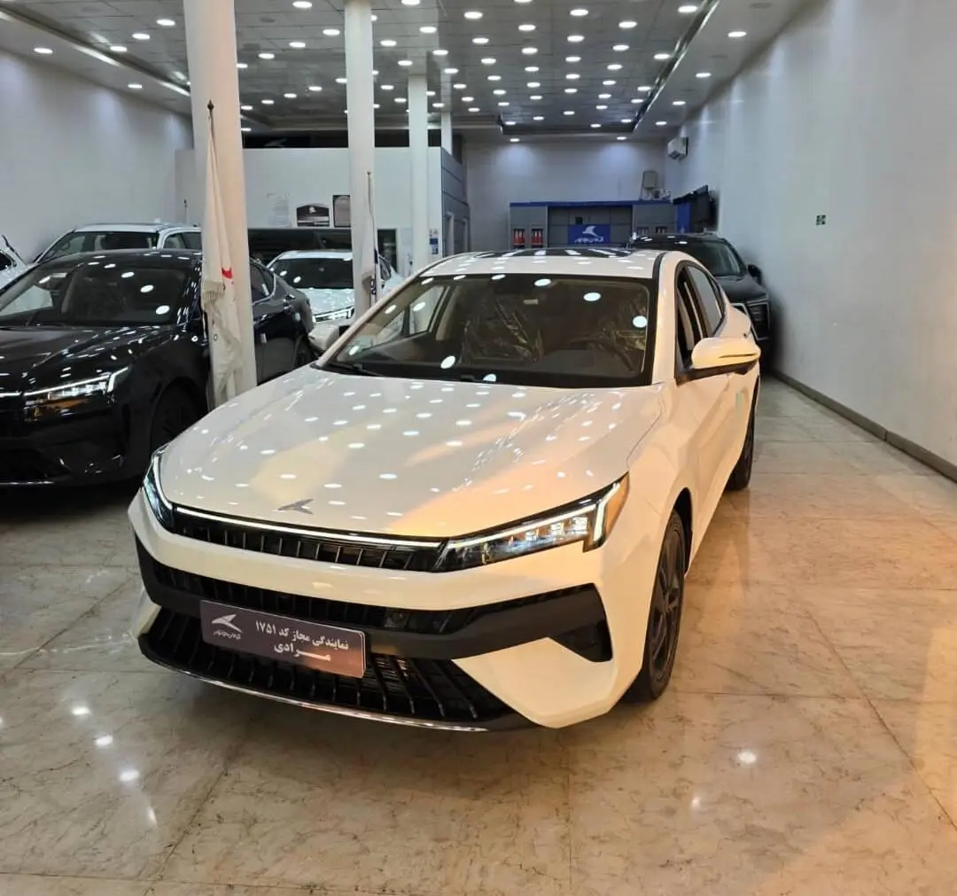 کی ام سی،  J7