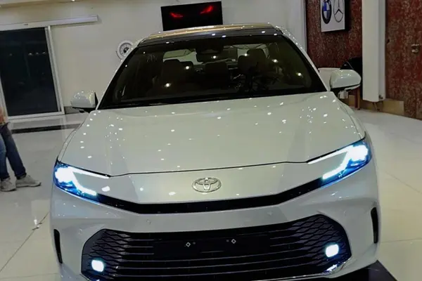 تویوتا، کمری هیبرید