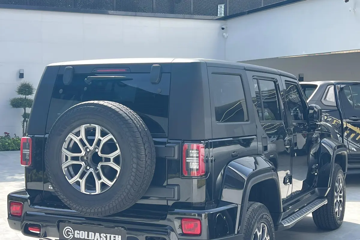بایک،  BJ40L