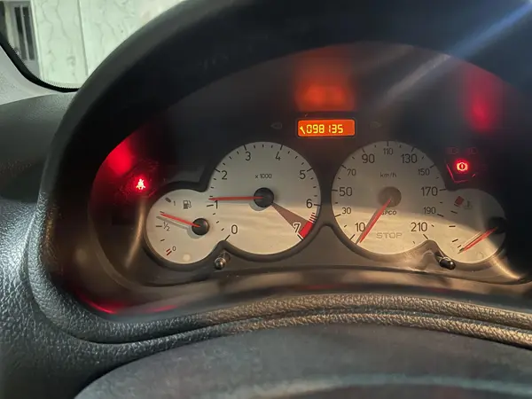 پژو  206