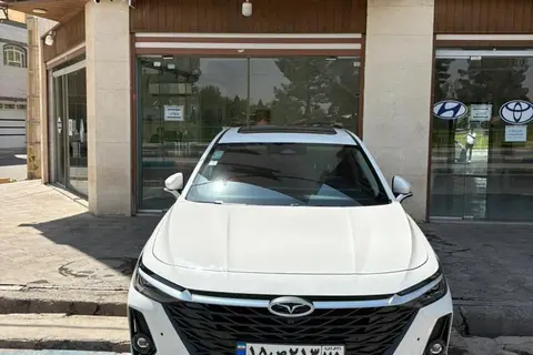 فونیکس، آریزو 8 (Z8)