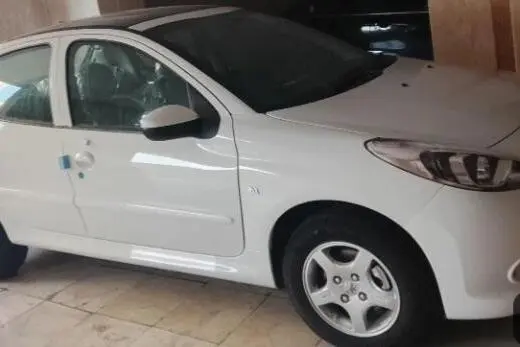 پژو،  207