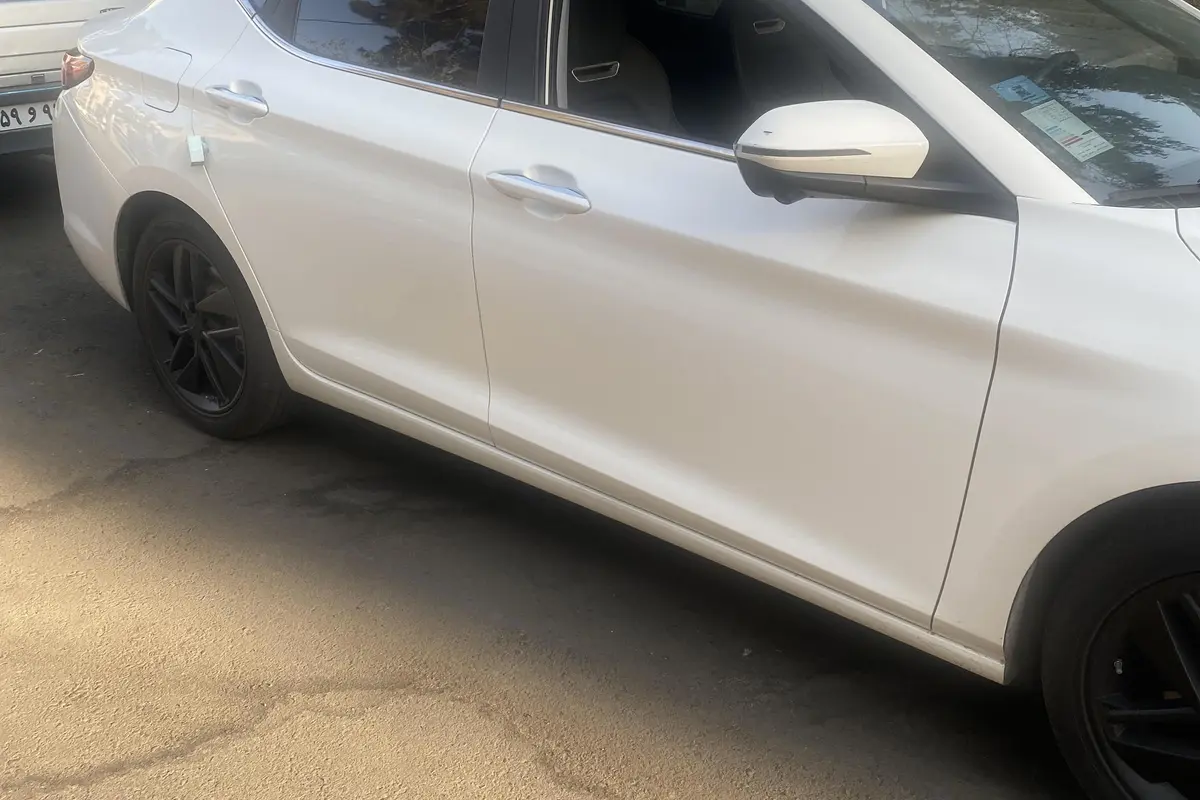 کی ام سی،  J7
