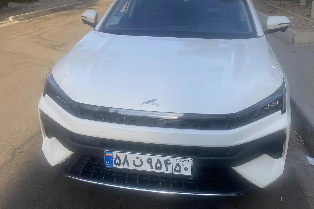 کی ام سی،  J7