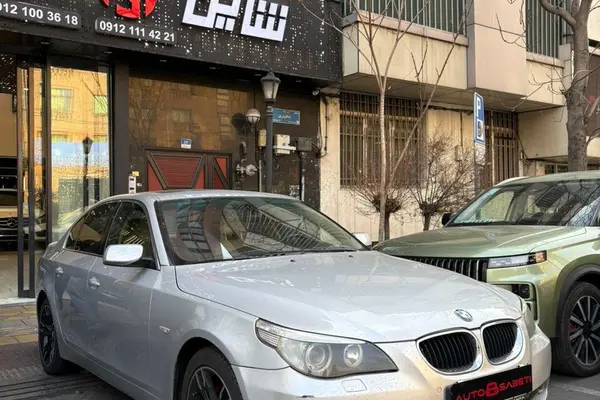 ب ام و، سری 5 سدان