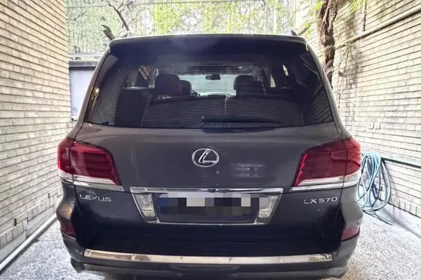 لکسوس  LX