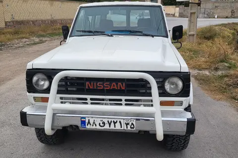 نیسان، پاترول چهار در