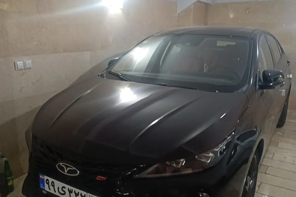 فونیکس،  آریزو 6 جی تی (Z6 GT)