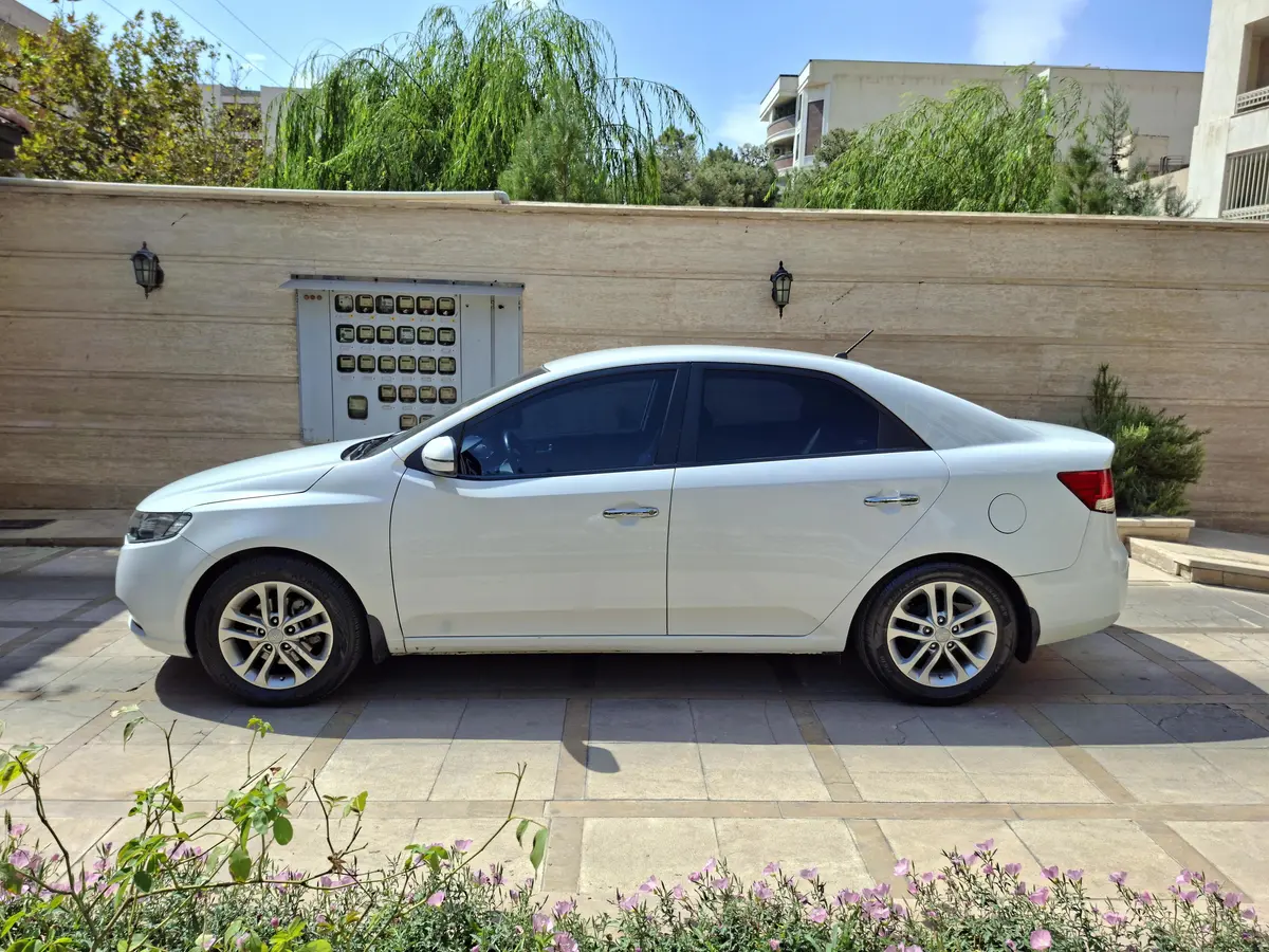 کیا،  سراتو (مونتاژ)