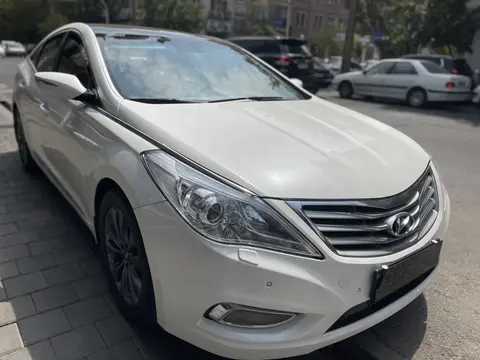 هیوندای، آزرا (گرنجور)