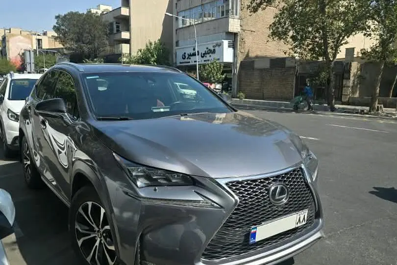 لکسوس،  NX
