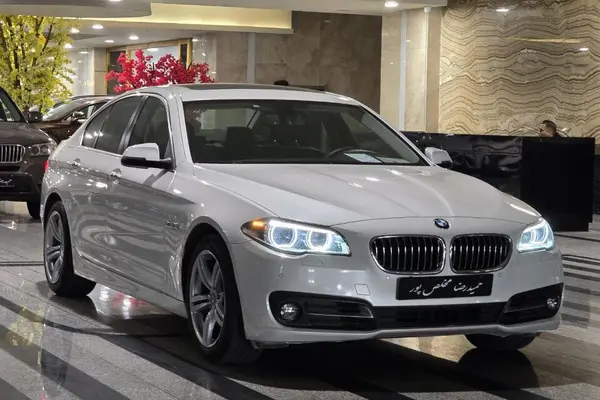 ب ام و، سری 5 سدان