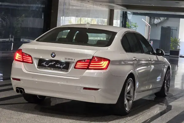 ب ام و، سری 5 سدان