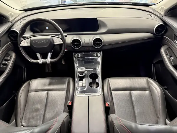 لاماری، ایما