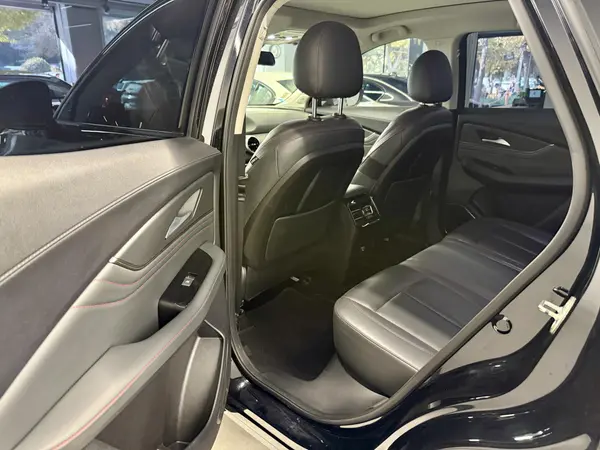 لاماری، ایما