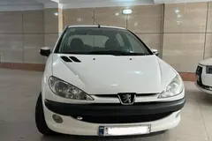 پژو، 206