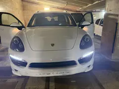 پورشه، کاین