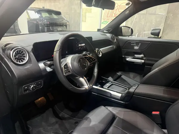 بنز، کلاس EQB