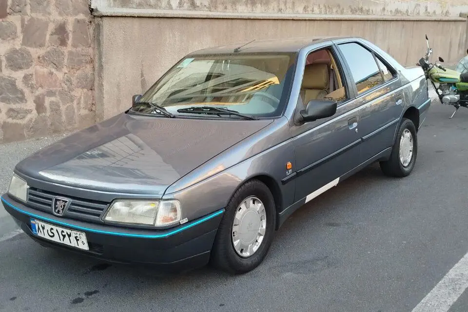 پژو،  405
