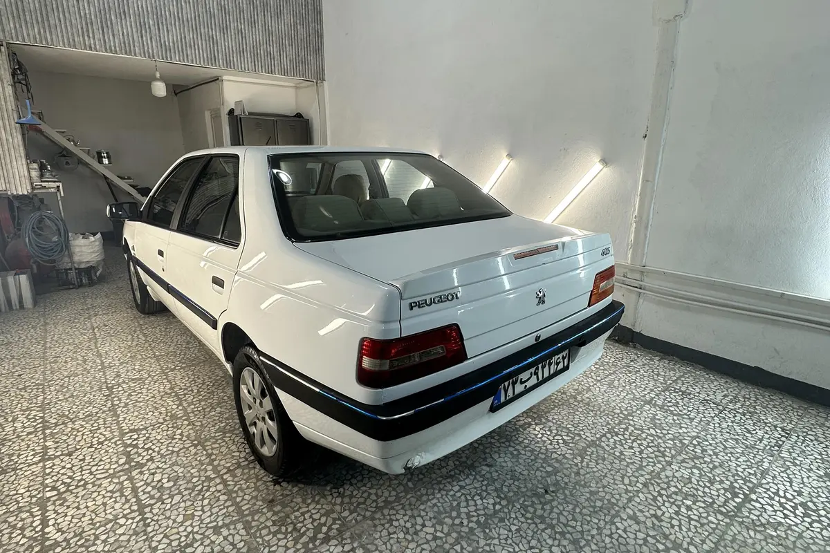 پژو،  405